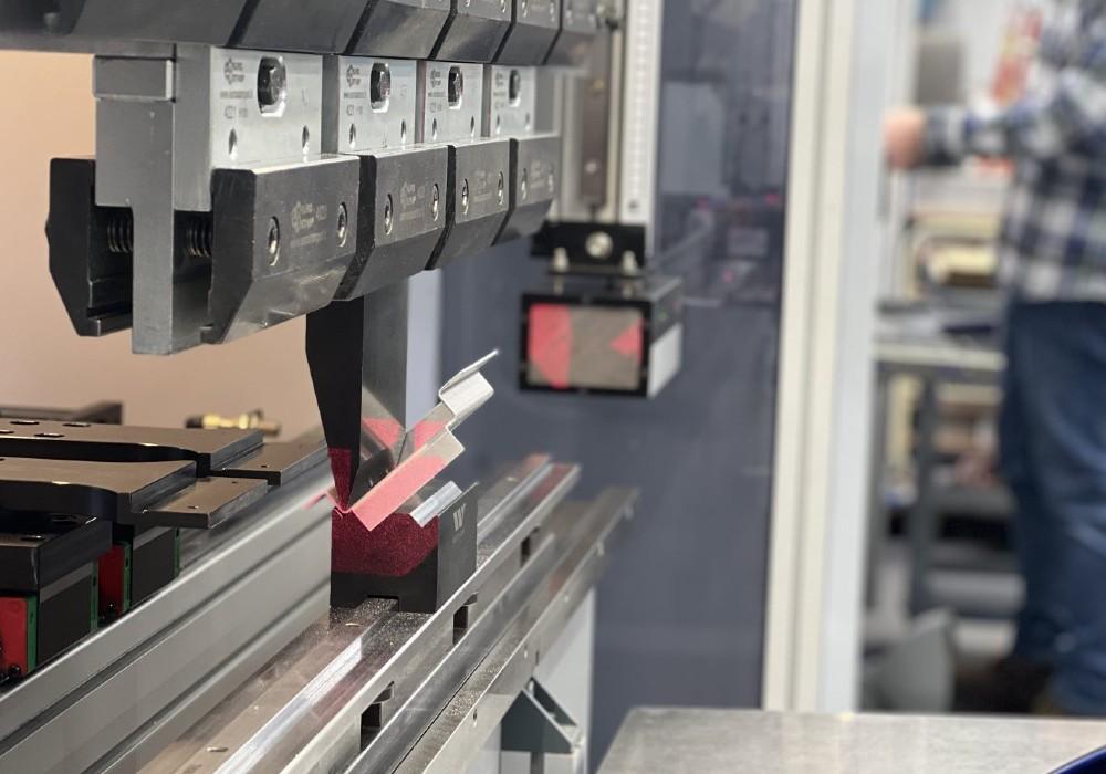 cnc sheet metal bending machine