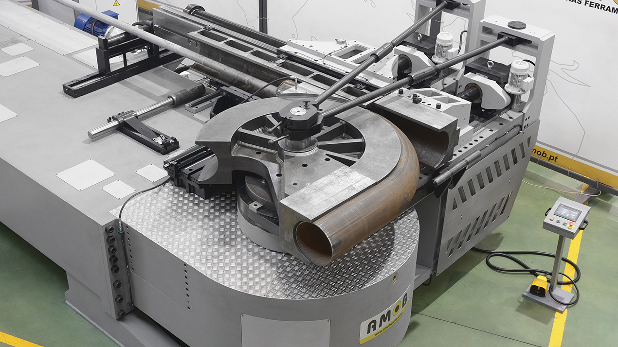 cnc tube bending equipment