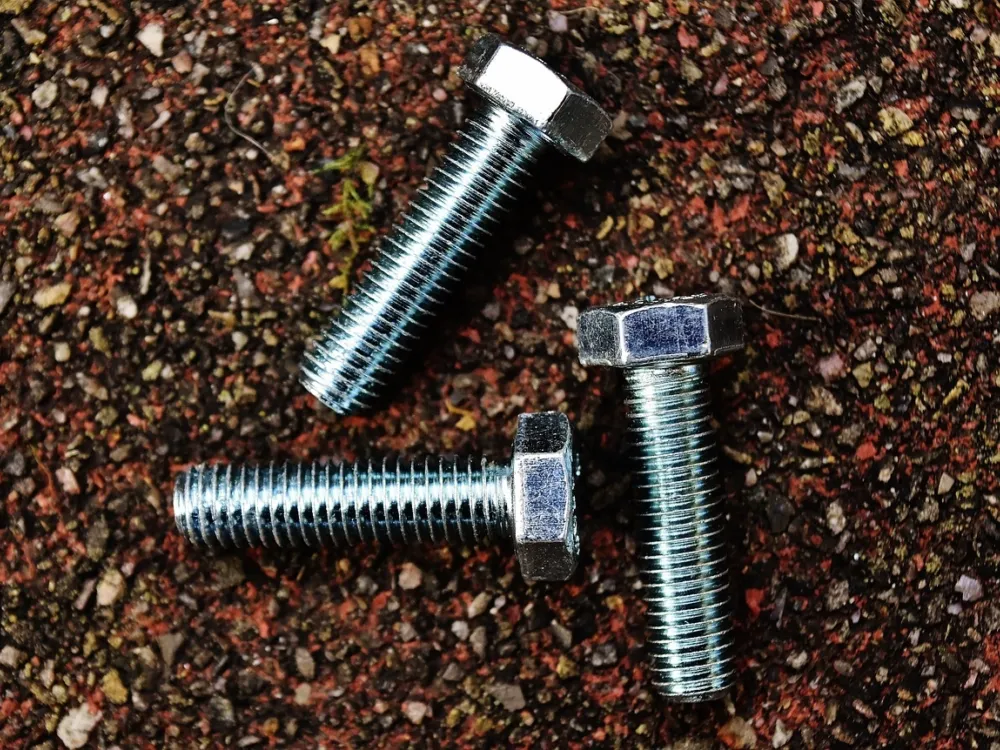 Galvanized Vs Stainless Steel Bolts Strength Service | Honyo Manufacturing