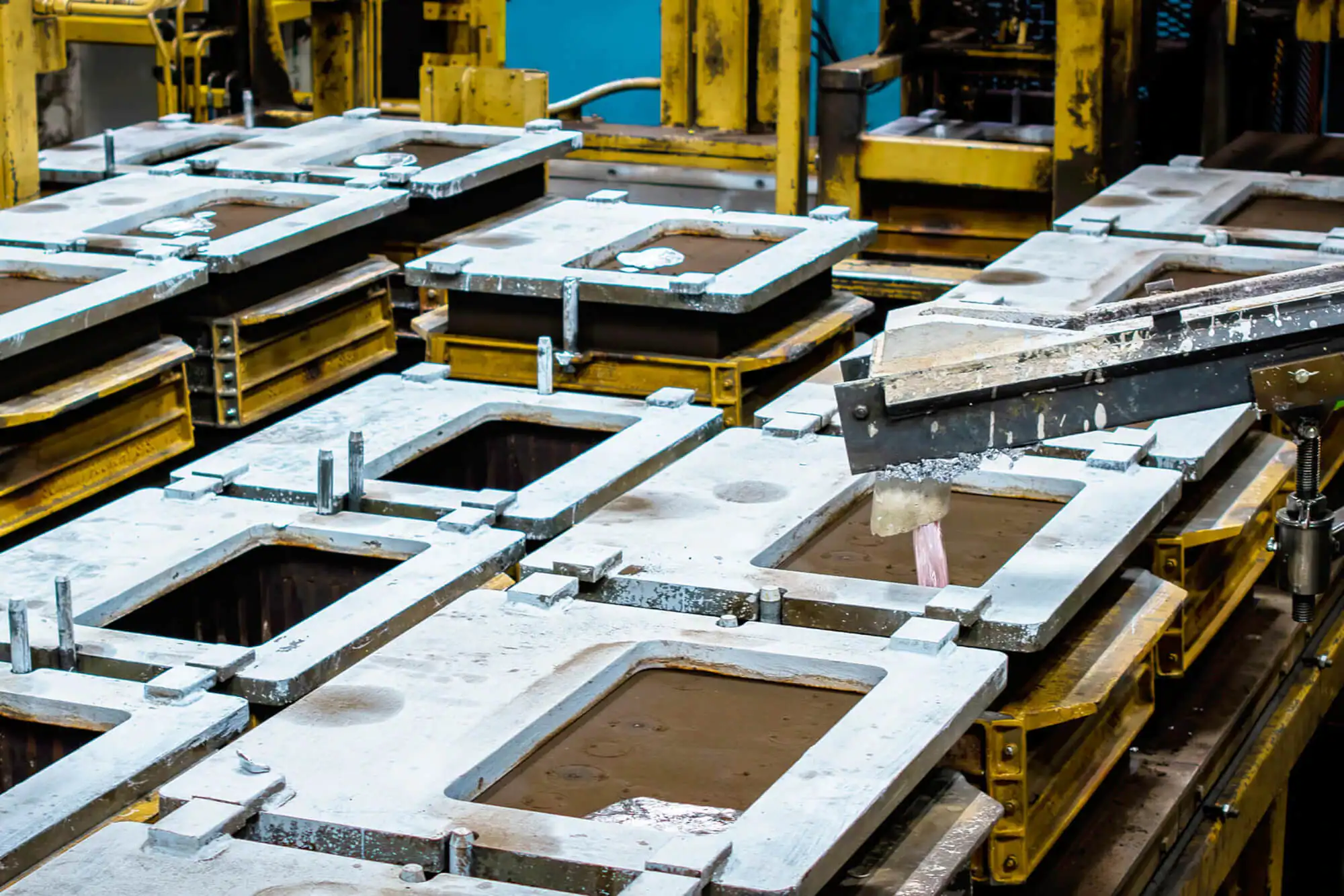 green sand for casting metal