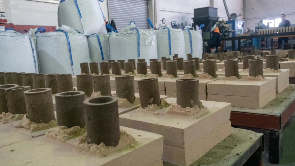 green sand for casting metal