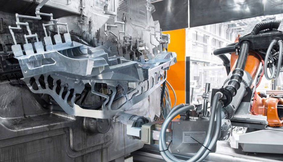 pressure die casting machine