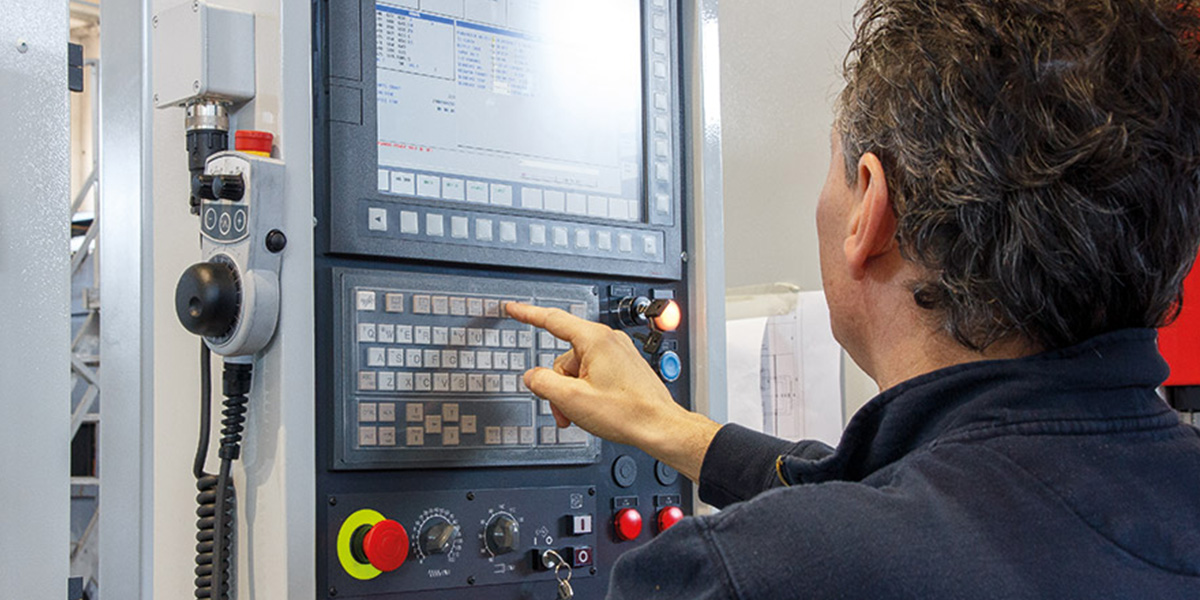 programing cnc machine