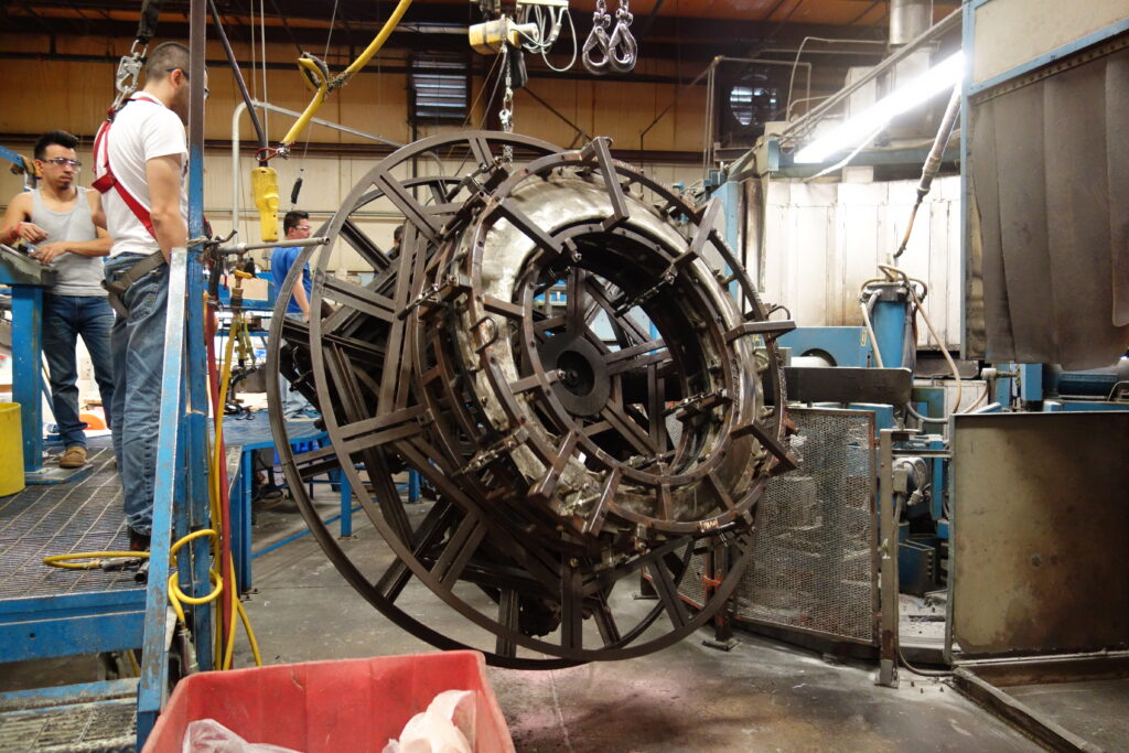 Roto Molding Machine Manufacturing Service