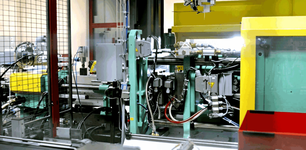 Silicone Injection Moulding Machine Manufacturing Service