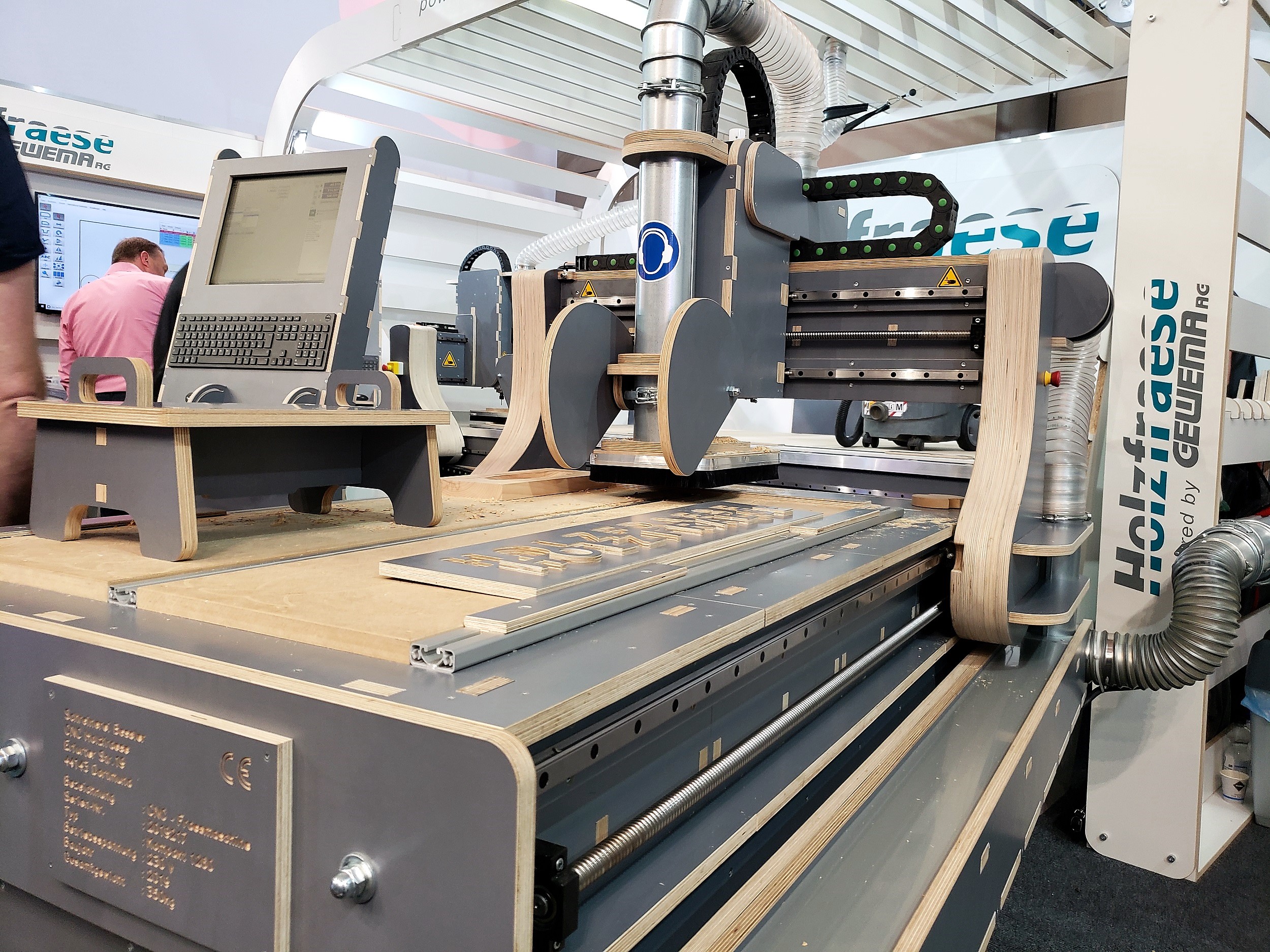 small cnc machine wood