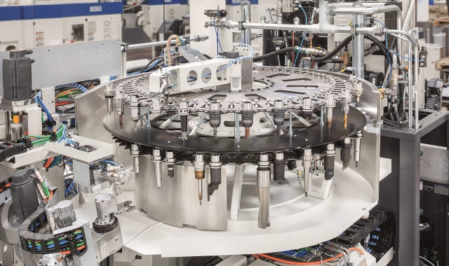 universal machining center